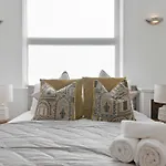 Mayfair Mews Apartment- 2 Bed 4